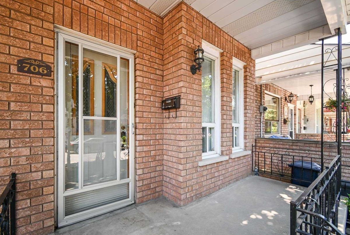 706 Richmond St W 706 Richmond St W Toronto