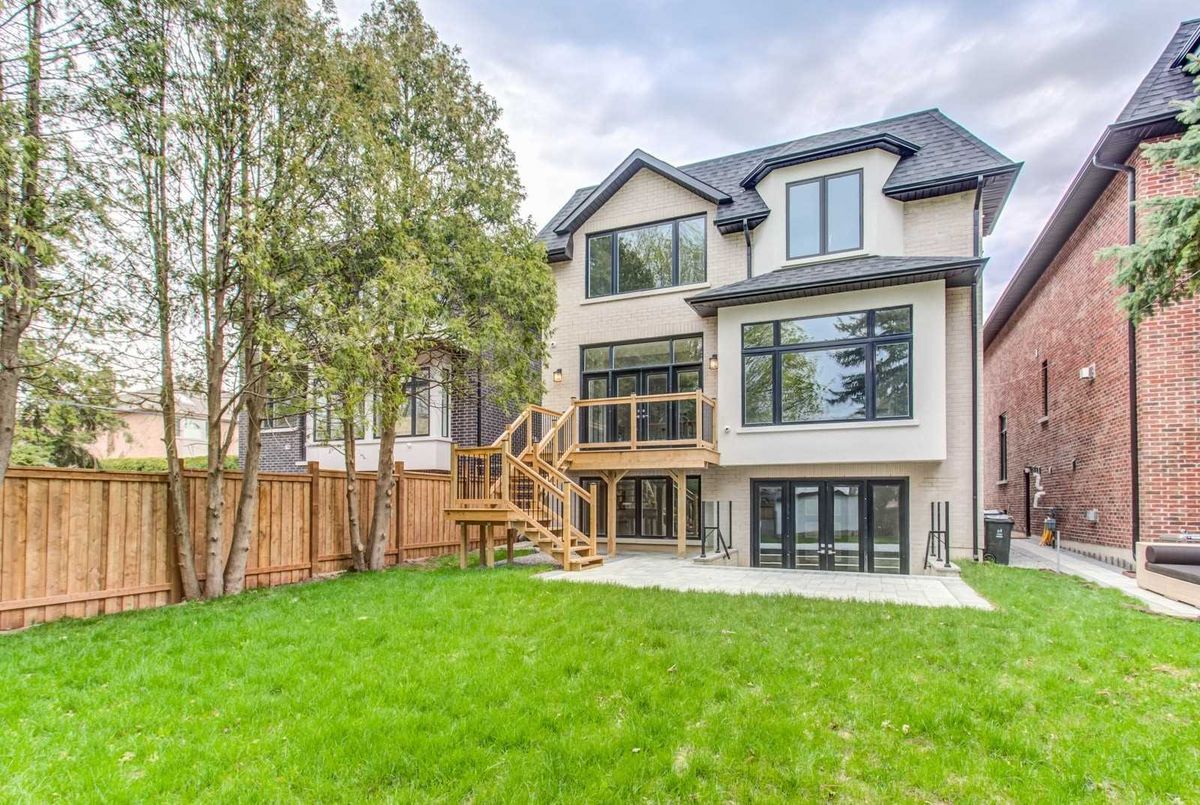 228 Wilfred Ave 228 Wilfred Ave Toronto