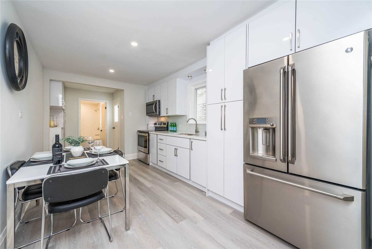 493 Roxton Rd 493 Roxton Rd Toronto