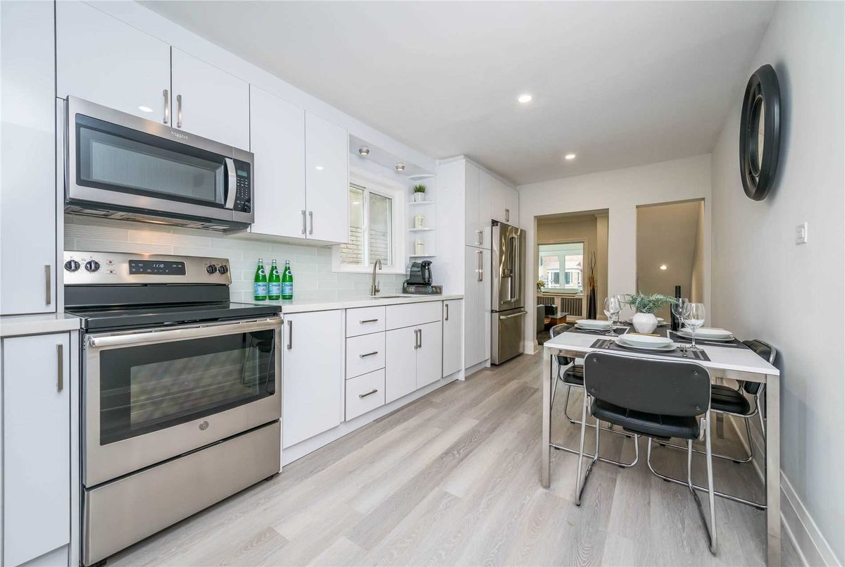 493 Roxton Rd 493 Roxton Rd Toronto