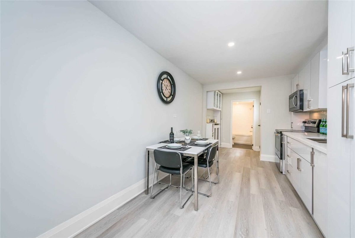 493 Roxton Rd 493 Roxton Rd Toronto