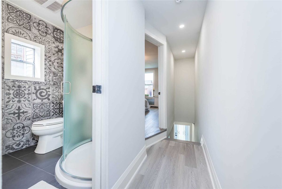 493 Roxton Rd 493 Roxton Rd Toronto