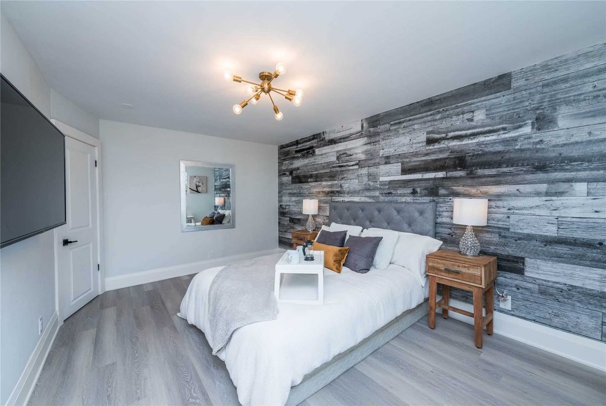 493 Roxton Rd 493 Roxton Rd Toronto