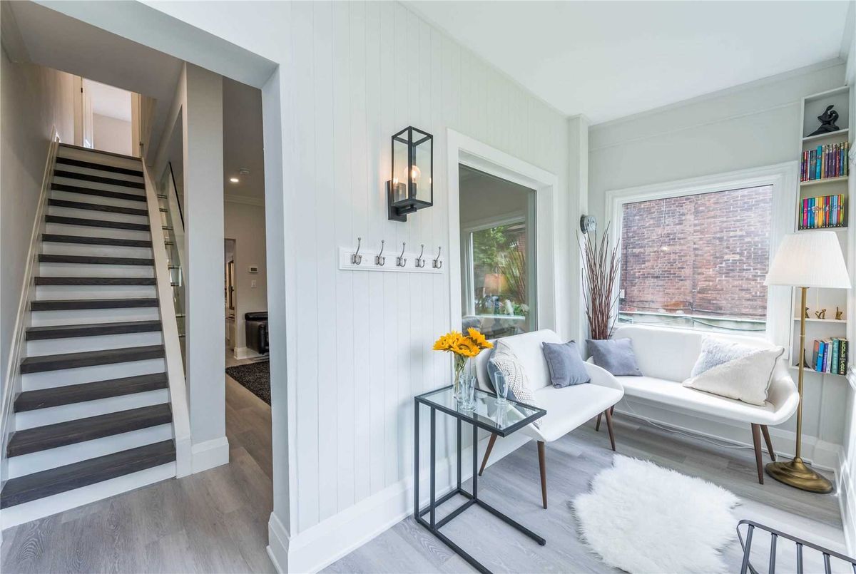493 Roxton Rd 493 Roxton Rd Toronto
