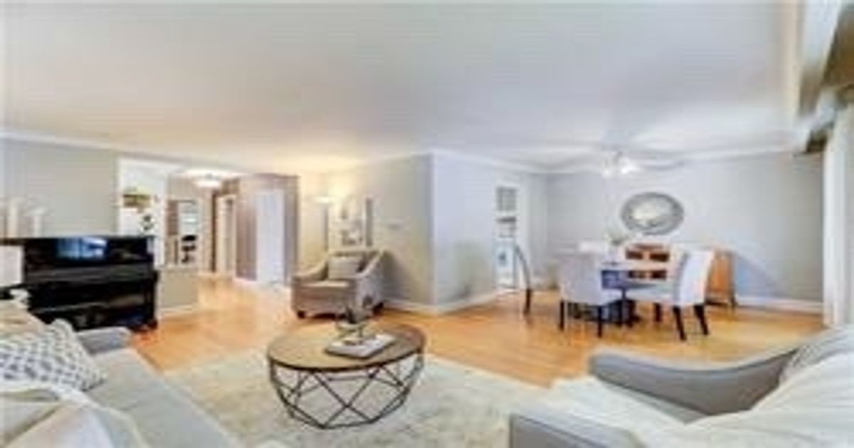 198 Maxome Ave Toronto