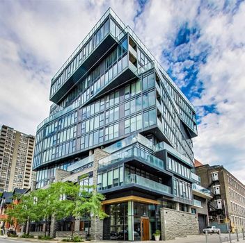 Condo 15 Beverley St Toronto For {
  "AboveGradeFinishedArea": 0,
  "AboveGradeFinishedAreaSource": "",
  "AboveGradeFinishedAreaUnits": "",
  "Acreage": "",
  "Active": false,
  "Address": "15 Beverley St",
  "AirConditioning": "Central Air",
  "AirConditioningYN": true,
  "Amps": "",
  "Appliances": "",
  "ApproxAge": "",
  "ApproxSquareFootage": "500-599",
  "Area": "Toronto",
  "AssessmentYear": "",
  "AssignmentYN": false,
  "AssociationAmenities": "",
  "AssociationFee": "",
  "AssociationFeeIncludes": "",
  "AssociationName": "",
  "AssociationYN": false,
  "Balcony": "",
  "Basement": "None",
  "BasementYN": false,
  "BathroomsFull": 0,
  "BathroomsHalf": 0,
  "Bedrooms": 1,
  "BedroomsDisplay": "1",
  "BedroomsPlus": 0,
  "BedroomsTotal": 0,
  "BelowGradeFinishedArea": 0,
  "BelowGradeFinishedAreaSource": "",
  "BelowGradeFinishedAreaUnits": "",
  "Board": "Toronto Regional real Estate Board",
  "BuilderName": "",
  "BuildingAreaTotal": "500-599",
  "BuildingAreaUnits": "Sq Ft",
  "BuildingName": "",
  "BusinessName": "",
  "BusinessType": "",
  "BuyerAgencyCompensation": "2.5%",
  "BuyerAgencyCompensationType": "",
  "BuyerAgentAOR": "",
  "BuyerAgentEmail": "",
  "BuyerAgentFullName": "",
  "BuyerAgentId": "",
  "BuyerAgentMlsId": "",
  "BuyerAgentPhone": "",
  "BuyerOfficeId": "",
  "BuyerOfficeMlsId": "",
  "BuyerOfficeName": "",
  "BuyerOfficePhone": "",
  "CarportSpaces": 0,
  "Category": "MLS",
  "ChattelsYN": false,
  "City": "Toronto",
  "ClassSearch": "Condo",
  "ClosedDate": "0001-01-01T00:00:00",
  "CoListAgentDesignation": "",
  "CoListAgentEmail": "",
  "CoListAgentID": "",
  "CoListAgentMLSID": "",
  "CoListAgentName": "",
  "CoListAgentPhone": "905-883-8300",
  "CoListOfficeID": "248505",
  "CoListOfficeMLSID": "248505",
  "CoListOfficeName": "CENTURY 21 HERITAGE GROUP LTD., BROKERAGE",
  "CommercialCondoFee": "",
  "CommercialCondoFeeFrequency": "",
  "CommercialCondoFees": "",
  "Commission": "2.5%",
  "Community": "Kensington-Chinatown",
  "CommunityFeatures": "",
  "Condition": "",
  "ConditionalExpiryDate": "0001-01-01T00:00:00",
  "ConditionOfSale": "",
  "CondoCorpNumber": "",
  "ConsentToAdvertiseYN": false,
  "ConstructionMaterials": "",
  "ContactAfterExpiryYN": false,
  "ContractDate": "2020-08-06T00:00:00",
  "Cooling": "Central Air",
  "CoolingYN": true,
  "Country": "",
  "CoverPhoto": "https://media.remarketer.ca/PROPTX/C4859477-1.jpg?tr=di-propertynoimage_pj5ksb5iM,f-jpg,q-90",
  "CrossStreet": "Queen St & Beverley St",
  "DaysOnMarket": 118,
  "DepositRequired": "",
  "Directions": "",
  "Disclosures": "",
  "DisplayAddress": "809-15 Beverley St",
  "DisplayAddressYN": true,
  "DistributeToInternetYN": true,
  "Drive": "",
  "Electric": "",
  "ElectricExpense": "",
  "ElectricOnPropertyYN": false,
  "ElectricYN": false,
  "ElementarySchool": "",
  "ElevatorYN": false,
  "Exclusions": "",
  "Expenses": "",
  "ExpiryDate": "2020-12-06T00:00:00",
  "Exposure": "",
  "Exterior": "",
  "ExteriorFeatures": "",
  "Extras": "Incl: Built In Appliances: Fridge, Stove, Dishwasher, Microwave.  Washer, Dryer, Window Coverings, All Elf's , Locker, Gym, Party/Media Room, 24Hr Security.",
  "FamilyRoom": "",
  "FireplaceTotal": 0,
  "FireplaceYN": false,
  "Flooring": "",
  "FloorPlans": "",
  "FoundationDetails": "",
  "Franchise": "",
  "FranchiseYN": false,
  "FurnishedYN": false,
  "GarageSpaces": 0.0,
  "GarageType": "None",
  "GarageYN": false,
  "GasYN": false,
  "Geometry": {
    "lon": -79.3922,
    "lat": 43.6504
  },
  "GymYN": false,
  "HeatingYN": false,
  "HeatSource": "Gas",
  "HeatType": "Forced Air",
  "HighSchool": "",
  "HoldoverDays": "",
  "id": "C4859477_PROPTX",
  "IDX": "N",
  "IDXYN": false,
  "Inclusions": "",
  "InteriorFeatures": "",
  "Kitchens": 1,
  "KitchensPlus": 0,
  "LandLeaseAmount": "",
  "LandLeaseYN": false,
  "LastStatus": "Ter",
  "Latitude": 43.6504,
  "LaundryFeatures": "",
  "LaundryLevel": "",
  "Lease": "",
  "LeaseAgreement": "",
  "LeaseAgreementYN": false,
  "LeaseFrequency": "",
  "LeaseTerm": "",
  "LegalDescription": "",
  "Level": "",
  "ListAgentDesignation": "",
  "ListAgentEmail": "",
  "ListAgentID": "9545790",
  "ListAgentMLSID": "9545790",
  "ListAgentName": "MIKE MAIORANO, Salesperson",
  "ListAgentPhone": "905-883-8300",
  "ListAOR": "",
  "ListBrokerage": "CENTURY 21 HERITAGE GROUP LTD., BROKERAGE",
  "ListingEntryDate": "2020-08-06T00:00:00",
  "ListingId": "C4859477",
  "ListingKey": "C4859477",
  "ListOfficeID": "248505",
  "ListOfficeMLSID": "248505",
  "ListOfficePhone": "905-883-8300",
  "ListPrice": 619900,
  "ListPricePerUnit": 0,
  "ListPriceUnit": "",
  "LivingArea": "500-599",
  "LivingAreaSource": "",
  "LivingAreaUnits": "",
  "Locker": "Owned",
  "Longitude": -79.3922,
  "LotDepth": 0,
  "LotFeatures": "",
  "LotFront": 0,
  "LotIrregularities": "",
  "LotShape": "",
  "LotSizeArea": "",
  "LotSizeAreaUnits": "",
  "LotSizeCode": "",
  "LotSizeDimensions": "",
  "Maintenance": "616.23",
  "Media": [],
  "MediaChangeTimestamp": "2020-12-02T18:05:02",
  "MLS": "C4859477",
  "MLSLastStatus": "Terminated",
  "MLSNumber": "C4859477",
  "MLSStatus": "Terminated",
  "Municipality": "Toronto",
  "MunicipalityDistrict": "Toronto C01",
  "NewConstructionYN": false,
  "NumberOfBuildings": 0,
  "NumberOfUnitsTotal": 0,
  "OccupantType": "",
  "OpenHouses": [],
  "OpenHouseYN": false,
  "OriginalPrice": 619900,
  "OwnershipType": "",
  "ParcelNumber": "",
  "ParkingIncludedYN": false,
  "ParkingSpaces": 0,
  "PaymentFrequency": "",
  "PaymentMethod": "",
  "PetsPermitted": "Restrict",
  "PetsPermittedYN": false,
  "PhotoCount": 20,
  "PictureYN": false,
  "PoolFeatures": "",
  "PoolYN": false,
  "PossessionDate": "",
  "PostalCode": "M5T1X8",
  "PreviousListPrice": 619900,
  "PriceChange": false,
  "PriceChangeTimestamp": "0001-01-01T00:00:00",
  "PriorMlsStatus": "Ter",
  "PrivateEntrance": "",
  "PrivateEntranceYN": false,
  "PrivateRemarks": "",
  "PropertyAttachedYN": false,
  "PropertyCondition": "",
  "PropertyFeatures": "",
  "PropertyManagementCompany": "",
  "PropertyStyleSearch": "Apartment",
  "PropertySubType": "Condo Apt",
  "PropertySubTypeSearch": "Condo",
  "PropertyType": "Condo",
  "PropertyTypeSearch": "Residential",
  "Province": "Ontario",
  "PublicRemarks": "Luxury Living In The Entertainment District Boutique Style! Enjoy The Private View Of The C.N. Tower From Your Own Living Room! This Space Is Very Functional And Modern With Luxury Finishes & Wall To Wall Windows.  Walking Distance To Ent/Financial District, Ocad, Ttc, And More. Rooftop Includes: Pool And Cabana Lounge With A Stunning City View! This Is A Listing You Don't Want To Miss!",
  "PurchaseContractDate": "0001-01-01T00:00:00",
  "RemarksForClients": "Luxury Living In The Entertainment District Boutique Style! Enjoy The Private View Of The C.N. Tower From Your Own Living Room! This Space Is Very Functional And Modern With Luxury Finishes & Wall To Wall Windows. Walking Distance To Ent/Financial District, Ocad, Ttc, And More. Rooftop Includes: Pool And Cabana Lounge With A Stunning City View! This Is A Listing You Don't Want To Miss!",
  "Restricted": true,
  "RetirementYN": false,
  "RoadFrontageType": "",
  "RoadSurfaceType": "",
  "RollNumber": "",
  "Roof": "",
  "Rooms": [],
  "RoomsAboveGrade": 0,
  "RoomsBelowGrade": 0,
  "RoomsTotal": 0,
  "RoomsYN": false,
  "RTimestampSql": "2020-12-02T18:05:02",
  "SaleLease": "Sale",
  "SalesBrochure": "",
  "Sauna": "",
  "SaunaYN": false,
  "Sewers": "",
  "ShowingInstruction": "",
  "SignOnPropertyYN": false,
  "Sold": false,
  "SoldDate": "0001-01-01T00:00:00",
  "SoldPrice": 0,
  "Source": "PROPTX",
  "SourceSystemID": "",
  "SpaFeatures": "",
  "SpaYN": false,
  "SPLP": 100,
  "SqFtRangeMax": 599,
  "SqFtRangeMin": 500,
  "SqFtTotal": 0,
  "StandardStatus": "",
  "Status": "U",
  "Stories": "",
  "StoriesTotal": "",
  "StreetAbbreviation": "",
  "StreetDirection": "",
  "StreetName": "Beverley",
  "StreetNumber": "15",
  "StreetSuffix": "St",
  "StreetSuffixCode": "",
  "StructureType": "",
  "Style": "Apartment",
  "SubLeaseYN": false,
  "Summary": "listingkey:C4859477 | mls_number:C4859477 | community:Kensington-Chinatown | property_type:Condo | property_subtype:Condo Apt | building_type:Condo Apt | building_style:Apartment | list_price:619900 | list_date:8/6/2020 12:00:00 AM | sold_price:0 | sold_date:1/1/0001 12:00:00 AM | bed:1 | bath:1 | active:False | sold:False | source:PROPTX | transaction:Sale | listing_office:CENTURY 21 HERITAGE GROUP LTD., BROKERAGE | thumbnail:https://media.remarketer.ca/PROPTX/C4859477-1.jpg?tr=di-propertynoimage_pj5ksb5iM,f-jpg,w-600,h-600,q-90,c-maintain_ratio,fo-center",
  "SurveyType": "",
  "SurveyYear": "",
  "SurveyYN": false,
  "SuspendedDate": "0001-01-01T00:00:00",
  "TaxAssessedValue": "",
  "Taxes": 2404.81,
  "TaxLegalDescription": "",
  "TaxYear": "2020",
  "TenantPays": "",
  "TerminatedDate": "0001-01-01T00:00:00",
  "Thumbnail": "https://media.remarketer.ca/PROPTX/C4859477-1.jpg?tr=di-propertynoimage_pj5ksb5iM,f-jpg,w-600,h-600,q-90,c-maintain_ratio,fo-center",
  "TimeShareYN": false,
  "TimestampSql": "2020-12-02T18:05:02",
  "TMI": "",
  "TotalArea": "500-599",
  "TotalAreaUnit": "",
  "TotalParkingSpaces": 0,
  "Type": "Condo Apt",
  "TypeSearch": "Apartment Unit",
  "UFFI": "",
  "UnitNumber": "809",
  "Units": "",
  "UnparsedAddress": "",
  "Use": "",
  "Utilities": "",
  "UtilityExpenses": "",
  "View": "",
  "VirtualTour3DURL": "",
  "VirtualTourURL": "https://real.vision/15-beverley-street-809?fbclid=IwAR1WKda9J-hmtUREcLQmG0_GzwCuVl40P4Xht4lUCEpyehlP",
  "VirtualTourURLUnbranded": "https://real.vision/15-beverley-street-809?fbclid=IwAR1WKda9J-hmtUREcLQmG0_GzwCuVl40P4Xht4lUCEpyehlP",
  "Volts": "",
  "Warranty": "",
  "WarrantyYN": false,
  "Washrooms": 1,
  "Water": "",
  "WaterBodyName": "",
  "WaterBodyType": "",
  "WaterExpense": "",
  "Waterfront": "",
  "WaterFrontage": "",
  "WaterFrontageFt": "",
  "WaterfrontYN": false,
  "WaterIncluded": "",
  "WaterSupplyTypes": "",
  "WaterView": "",
  "WaterYN": false,
  "WellCapacity": "",
  "WellCapacityUnits": "",
  "WellDepth": "",
  "WellDepthUnits": "",
  "Winterized": "",
  "YearBuilt": "",
  "Zoning": ""
}.(string)property[