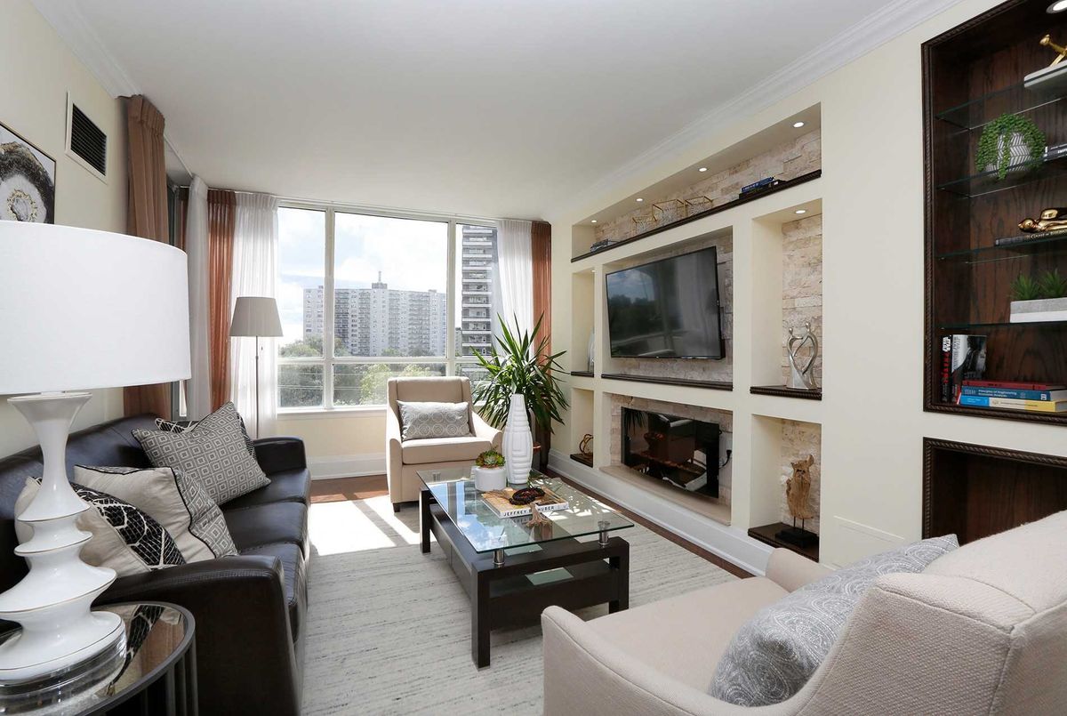 614-1121 Steeles Ave W 614-1121 Steeles Ave W Toronto
