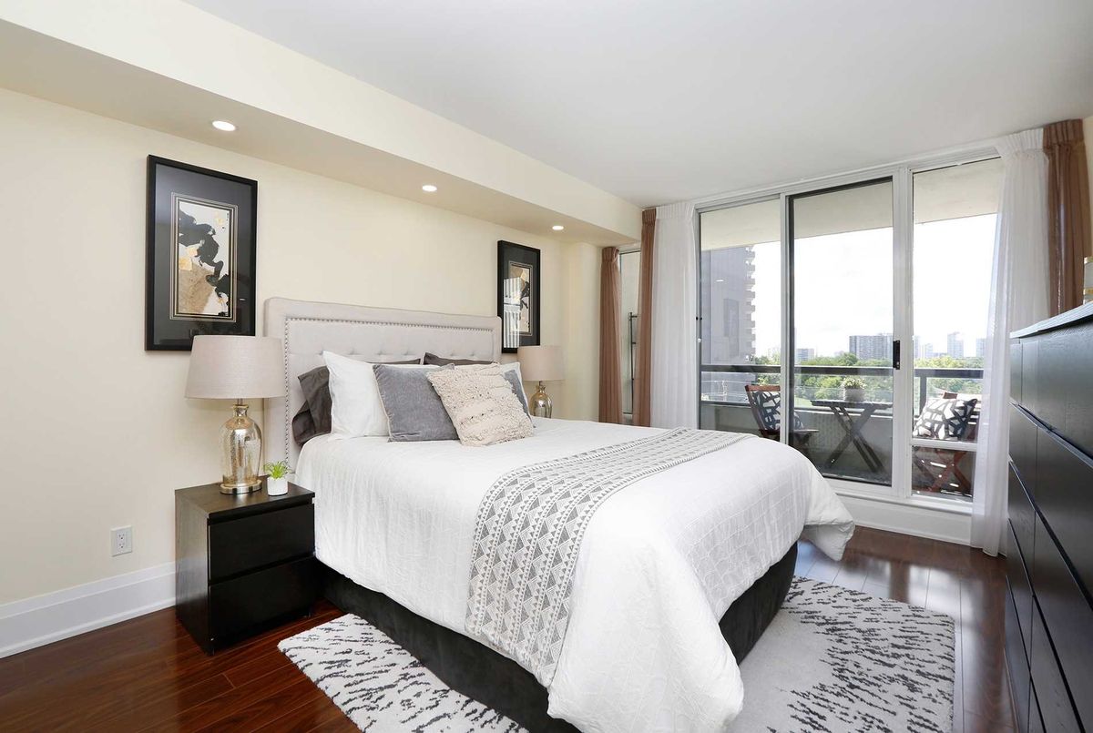 614-1121 Steeles Ave W 614-1121 Steeles Ave W Toronto
