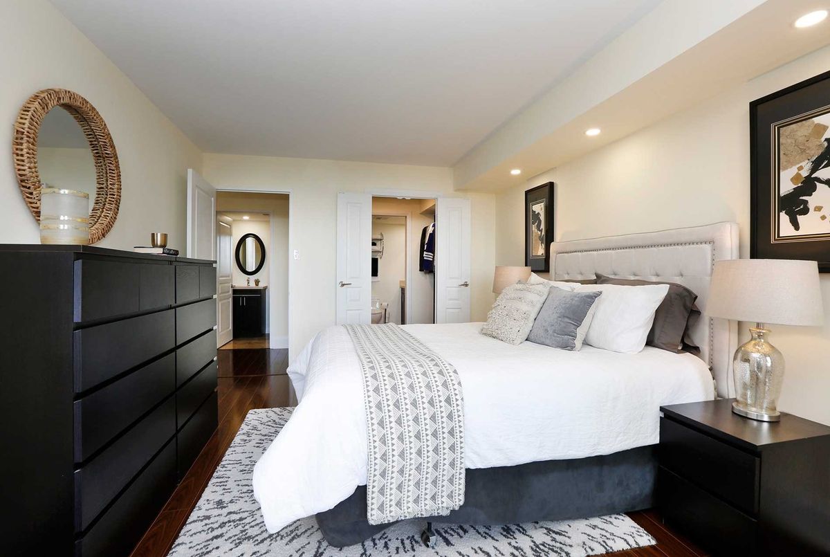 614-1121 Steeles Ave W 614-1121 Steeles Ave W Toronto
