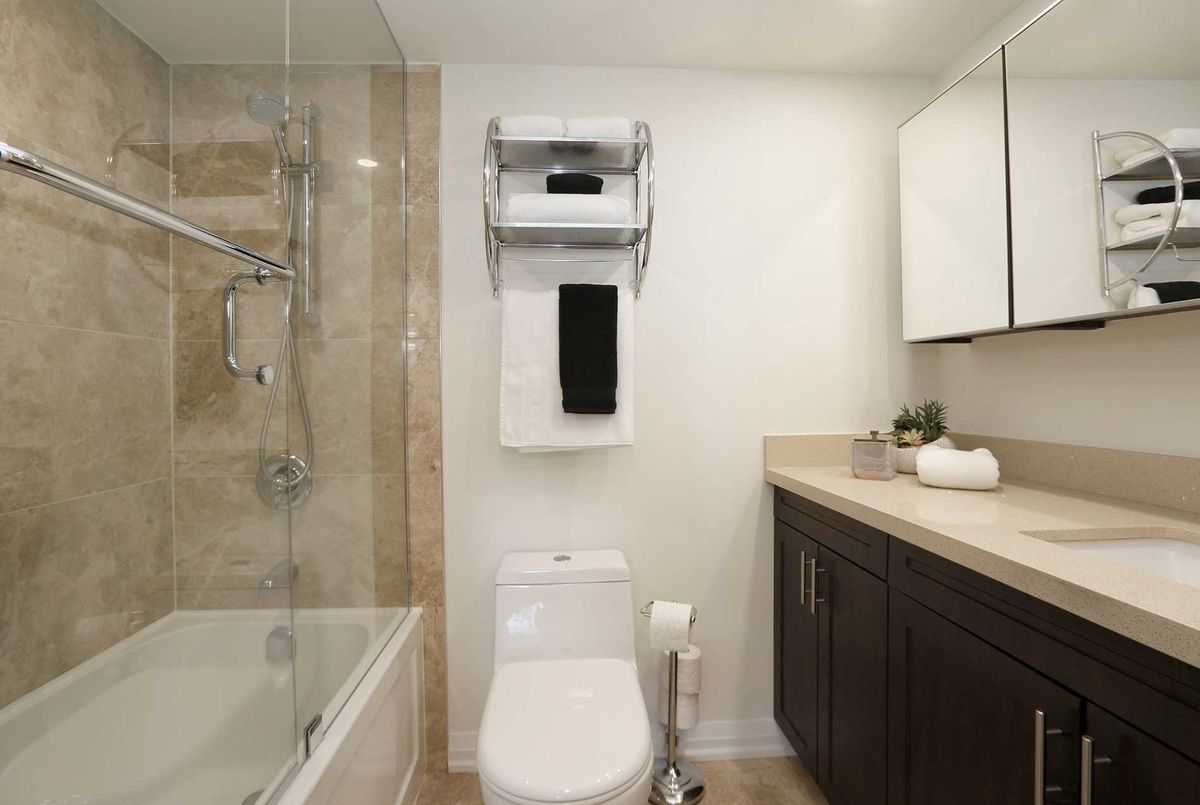 614-1121 Steeles Ave W 614-1121 Steeles Ave W Toronto