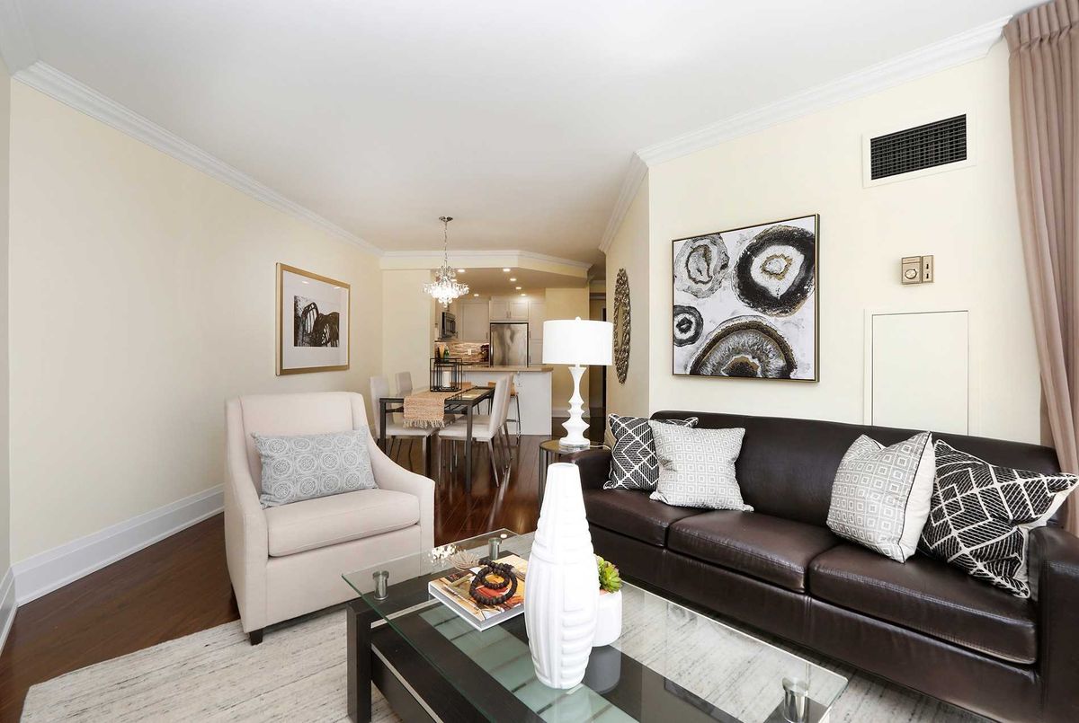 614-1121 Steeles Ave W 614-1121 Steeles Ave W Toronto