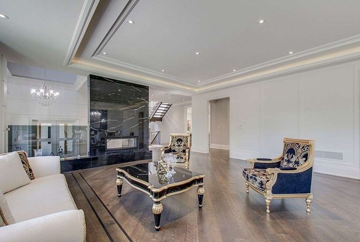 img-gallery