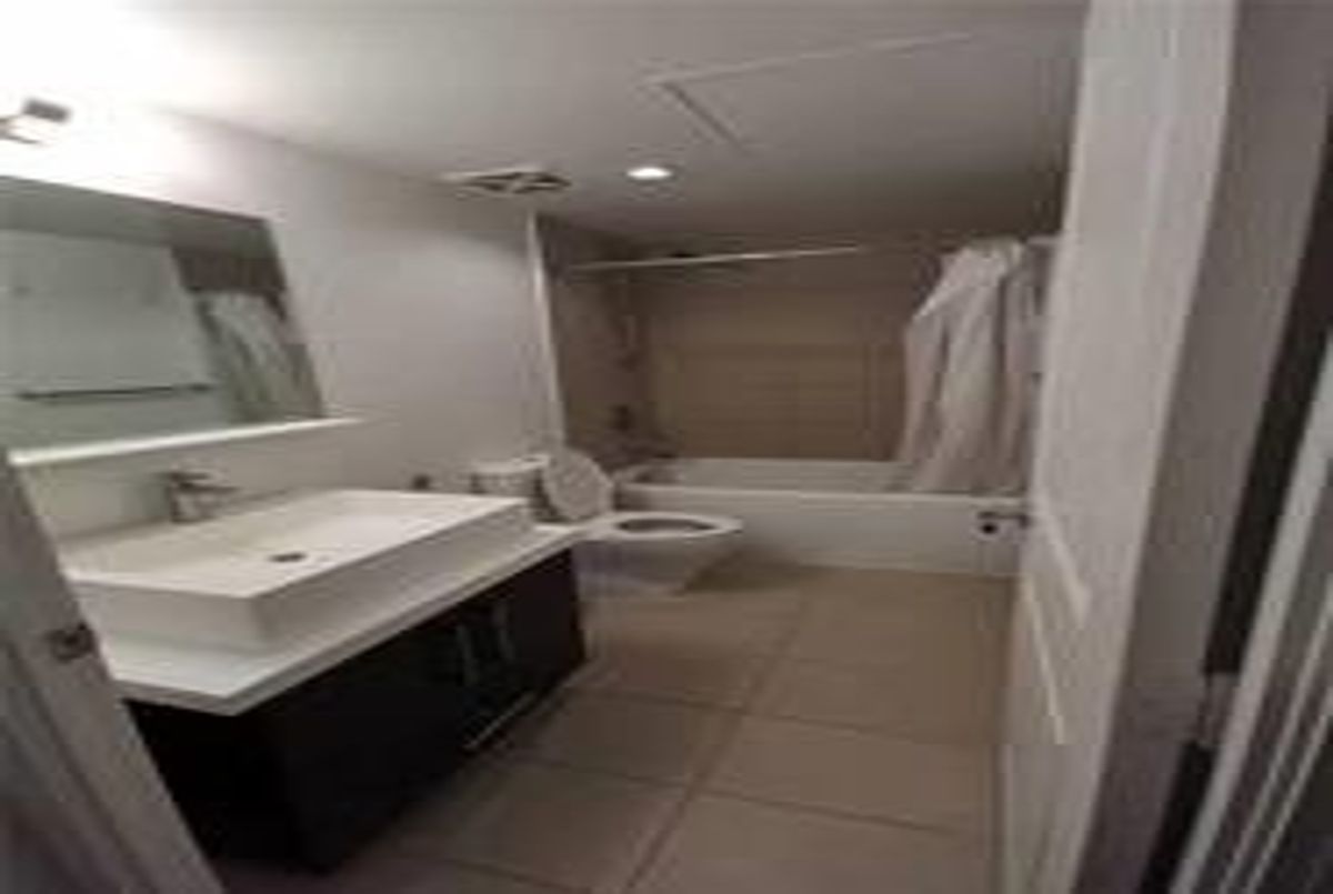 1606-1080 Bay St 1606-1080 Bay St Toronto