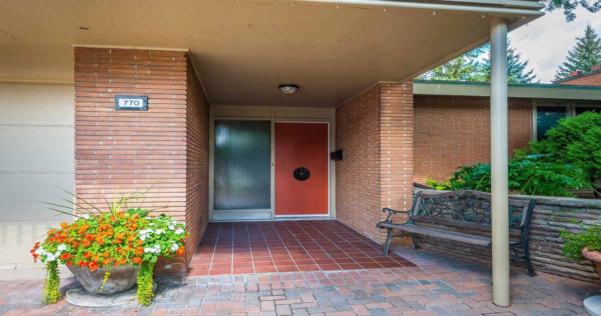770 Lawrence Ave E Toronto