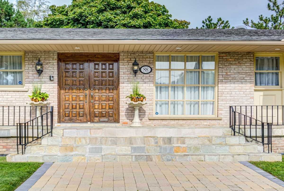 88 Fifeshire Rd 88 Fifeshire Rd Toronto