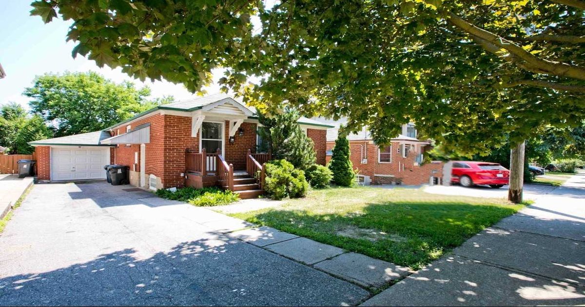 93 Poyntz Ave Toronto