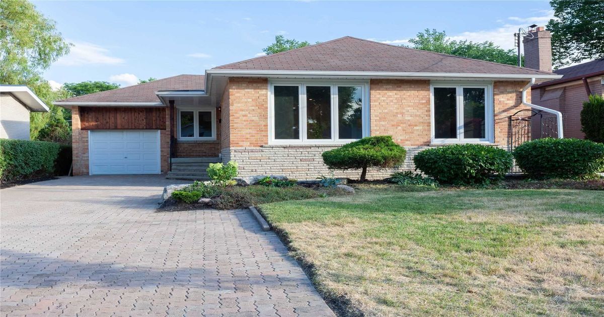 273 Betty Ann Dr Toronto