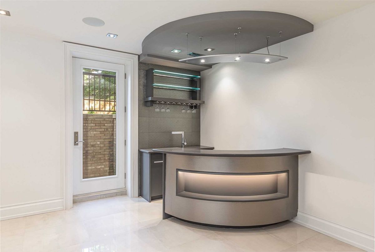 523 Vesta Dr 523 Vesta Dr Toronto