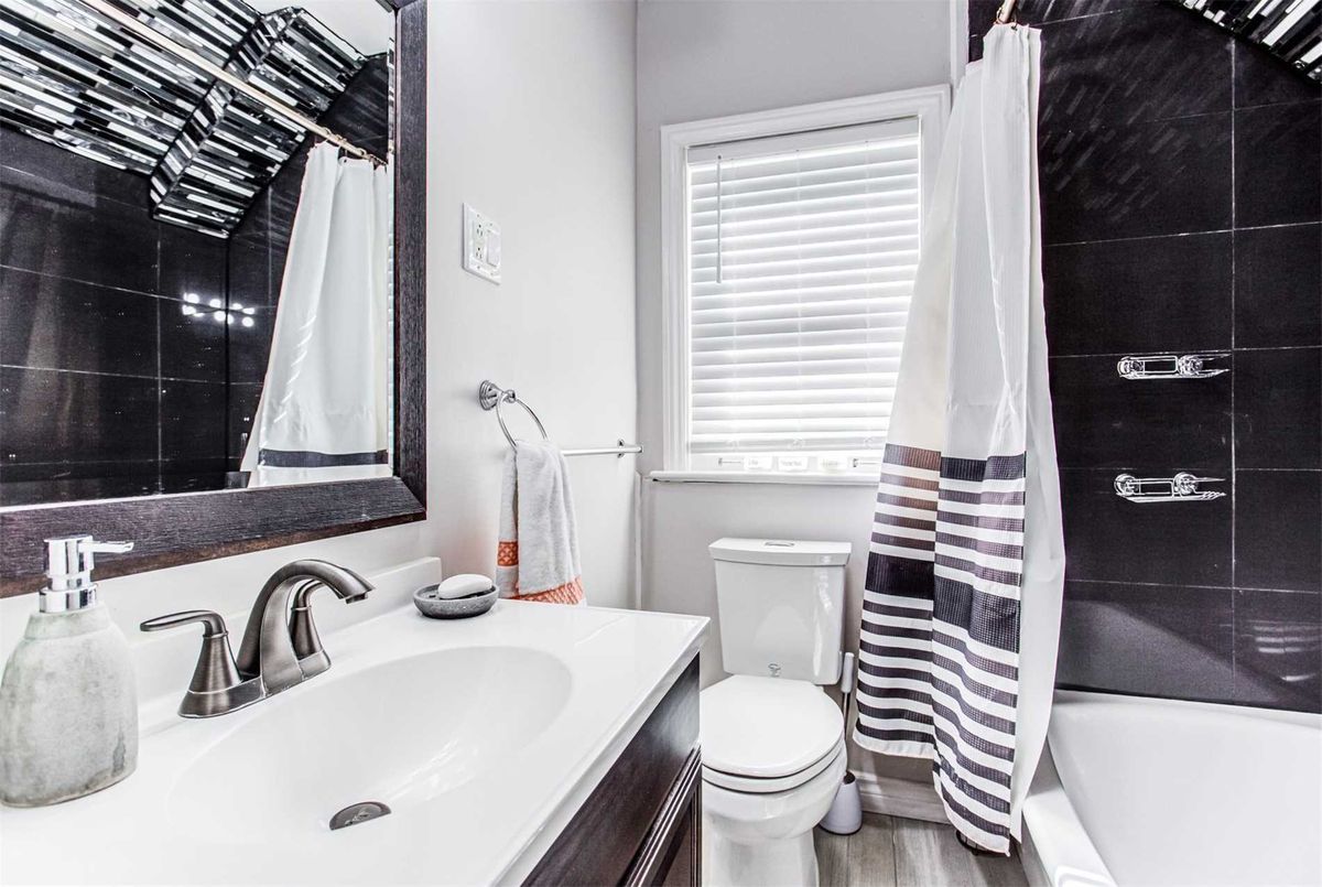 41 Glenborough Park Cres 41 Glenborough Park Cres Toronto