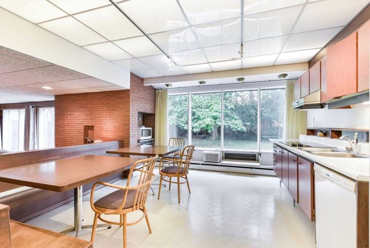 770 Lawrence Ave E 770 Lawrence Ave E Toronto