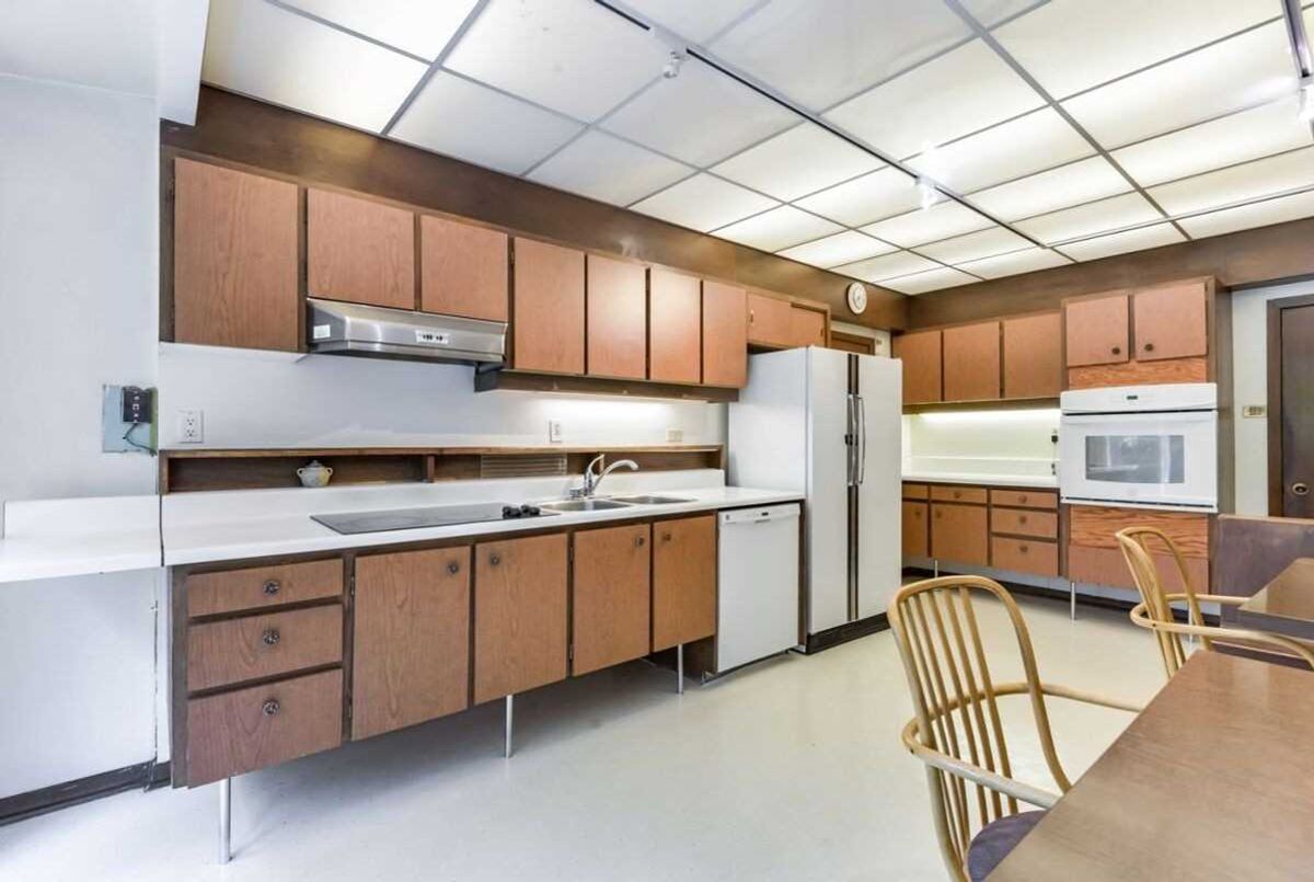 770 Lawrence Ave E 770 Lawrence Ave E Toronto