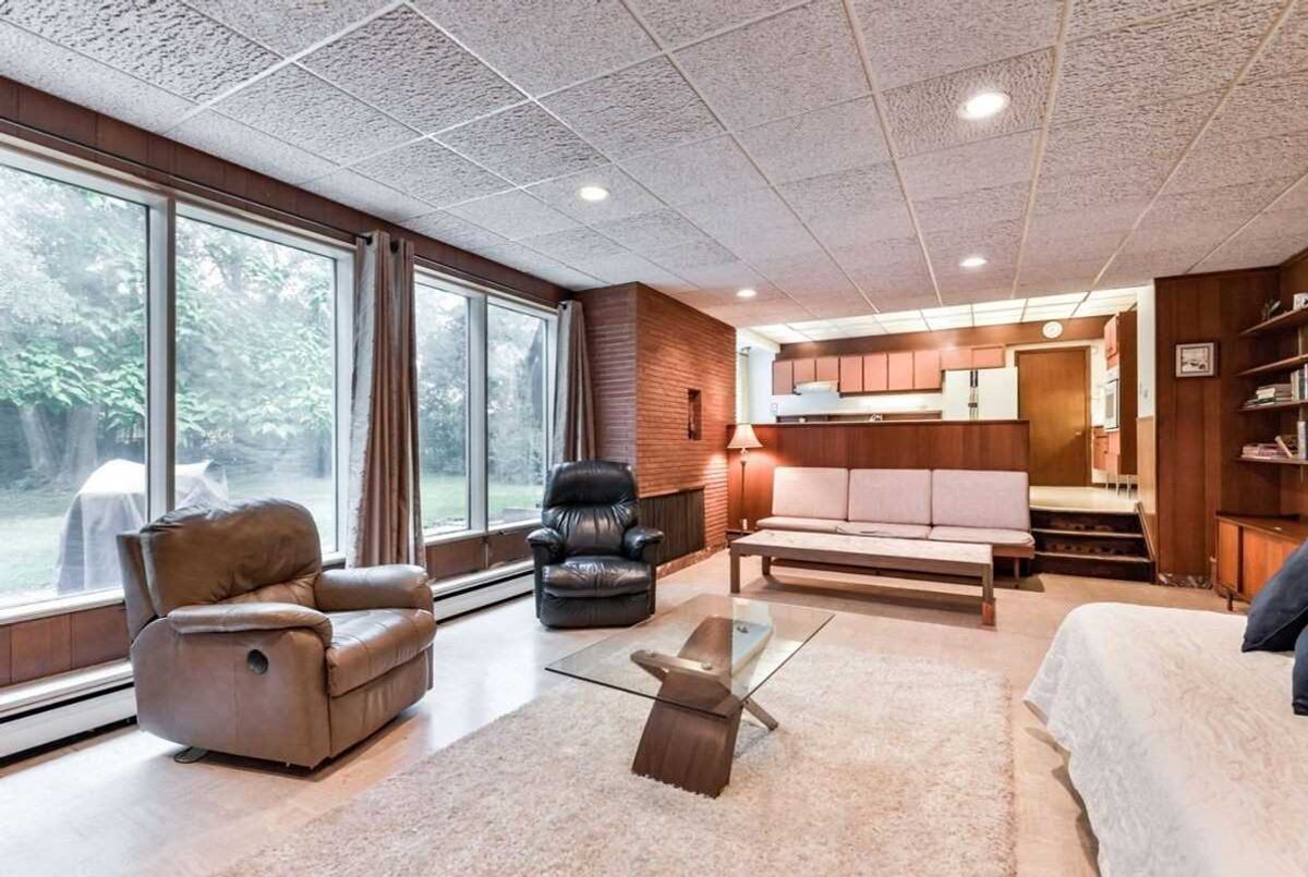 770 Lawrence Ave E 770 Lawrence Ave E Toronto