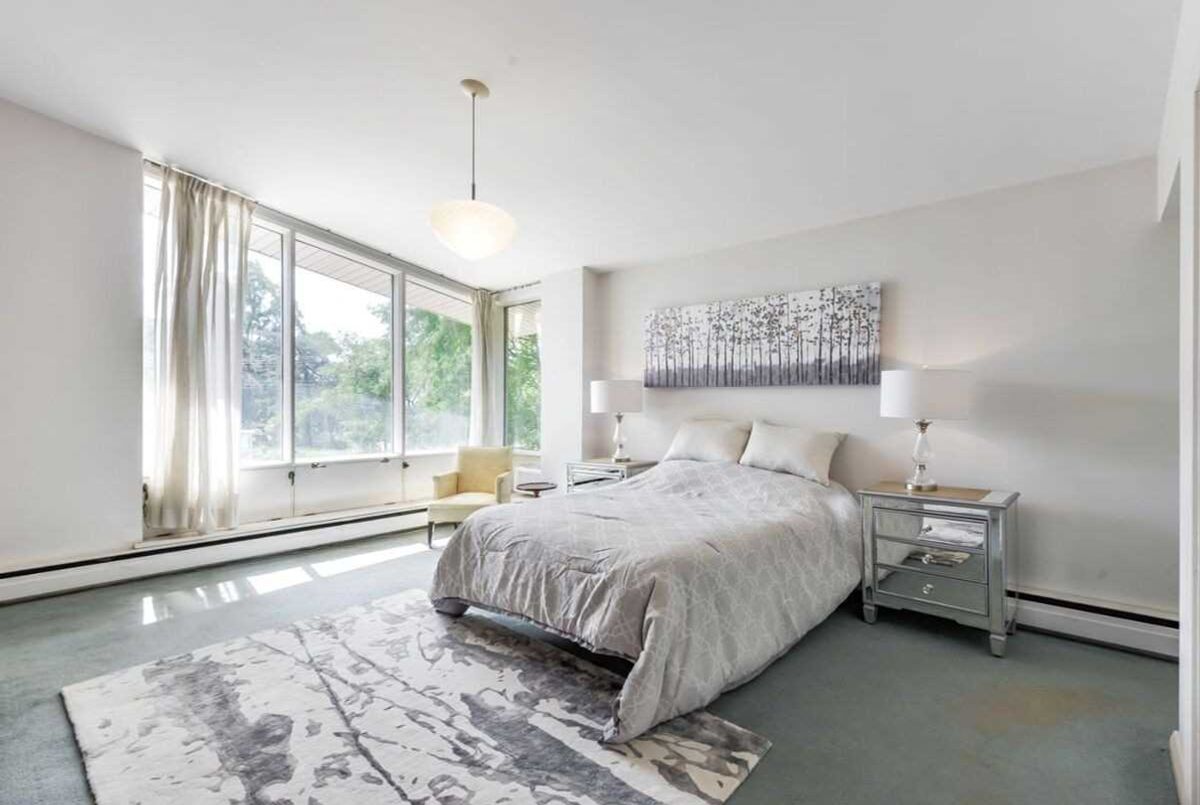 770 Lawrence Ave E 770 Lawrence Ave E Toronto