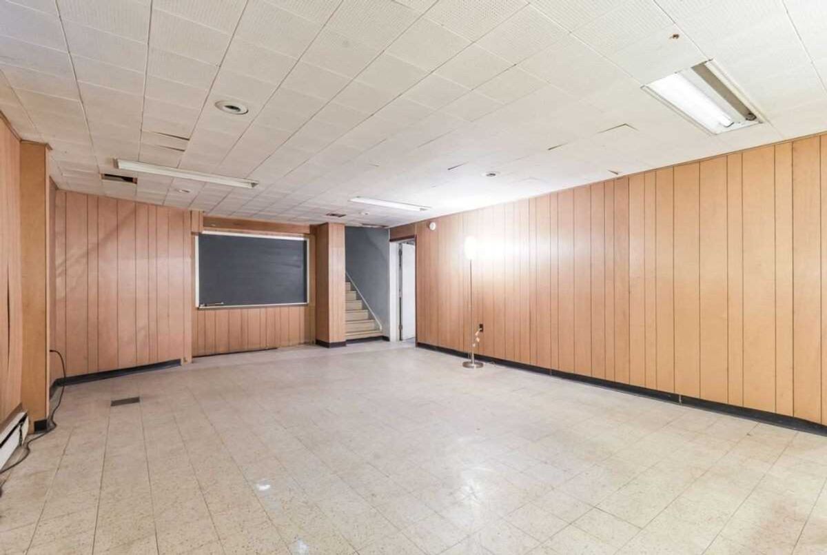 770 Lawrence Ave E 770 Lawrence Ave E Toronto