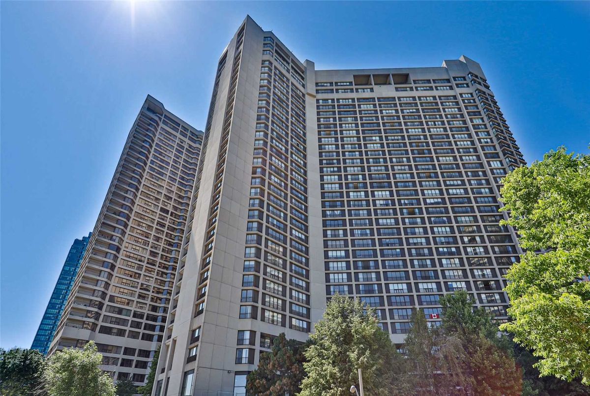 2435-33 Harbour Sq W 2435-33 Harbour Sq W Toronto