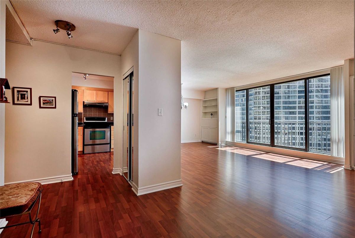 2435-33 Harbour Sq W 2435-33 Harbour Sq W Toronto