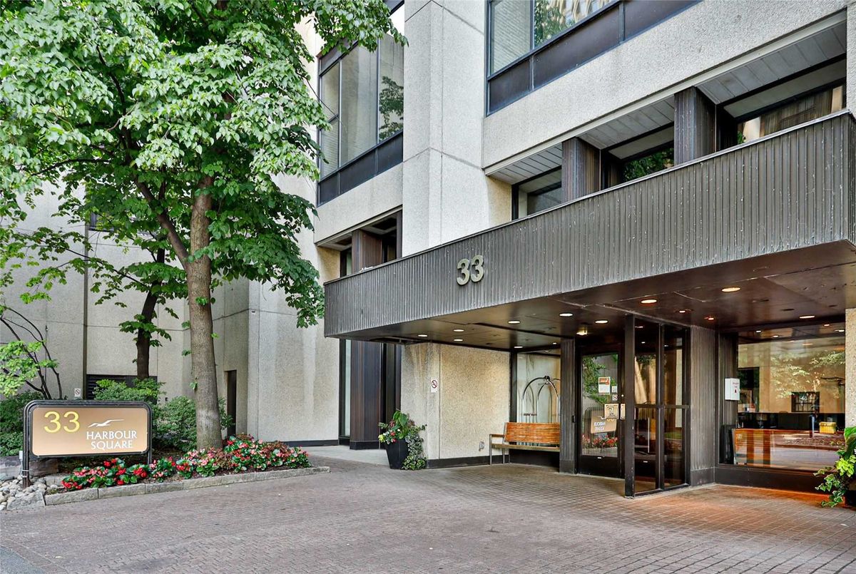2435-33 Harbour Sq W 2435-33 Harbour Sq W Toronto