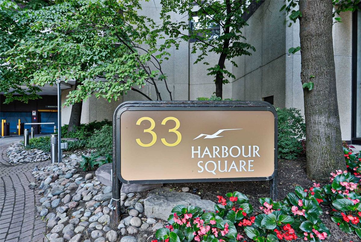 2435-33 Harbour Sq W 2435-33 Harbour Sq W Toronto