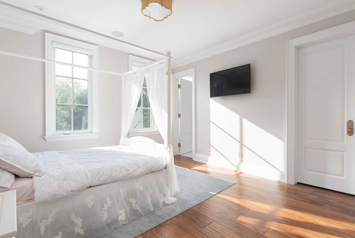 22 Edgecombe Ave 22 Edgecombe Ave Toronto
