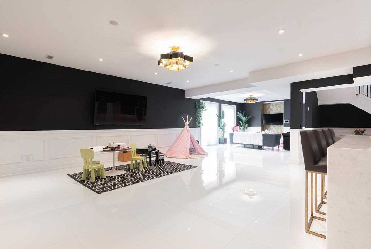 22 Edgecombe Ave 22 Edgecombe Ave Toronto