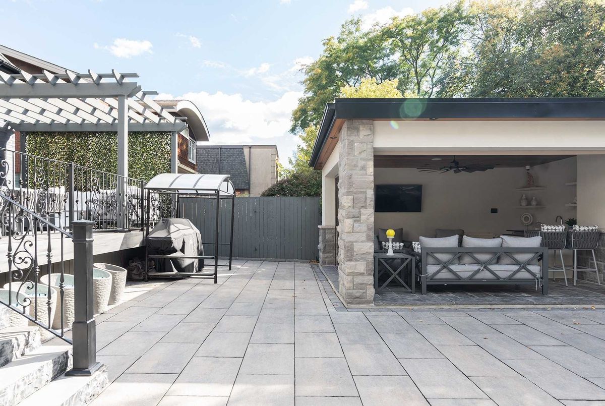 22 Edgecombe Ave 22 Edgecombe Ave Toronto