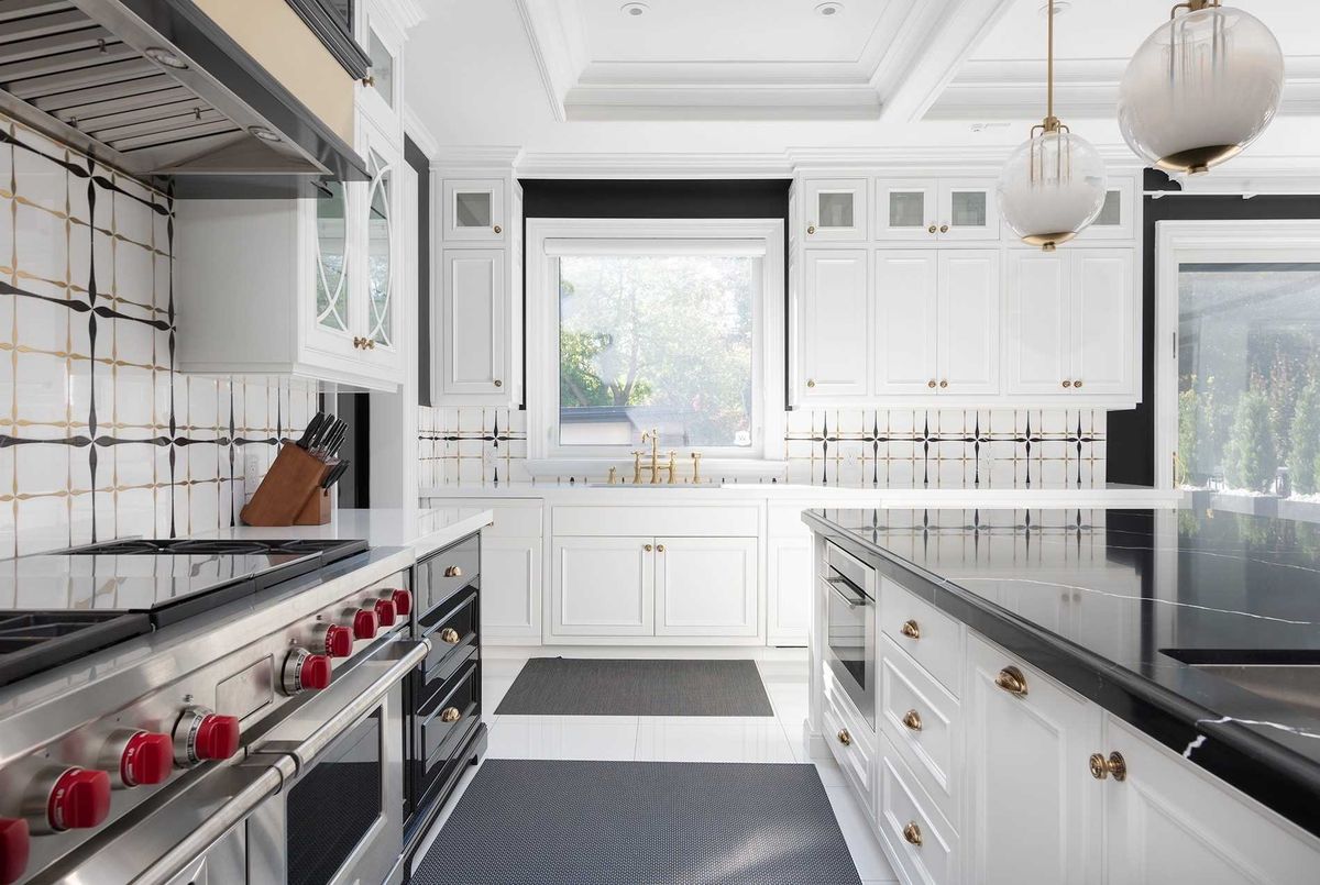 22 Edgecombe Ave 22 Edgecombe Ave Toronto