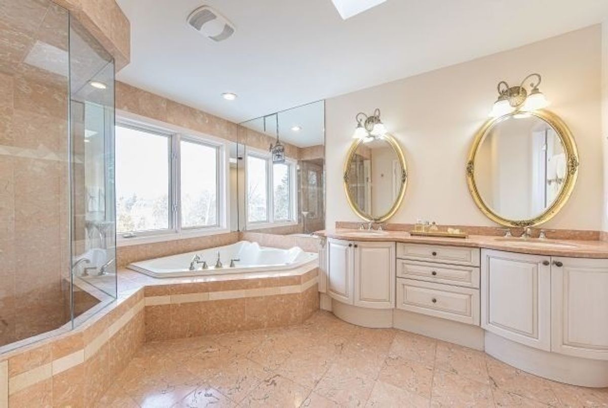 116 Wedgewood Dr 116 Wedgewood Dr Toronto