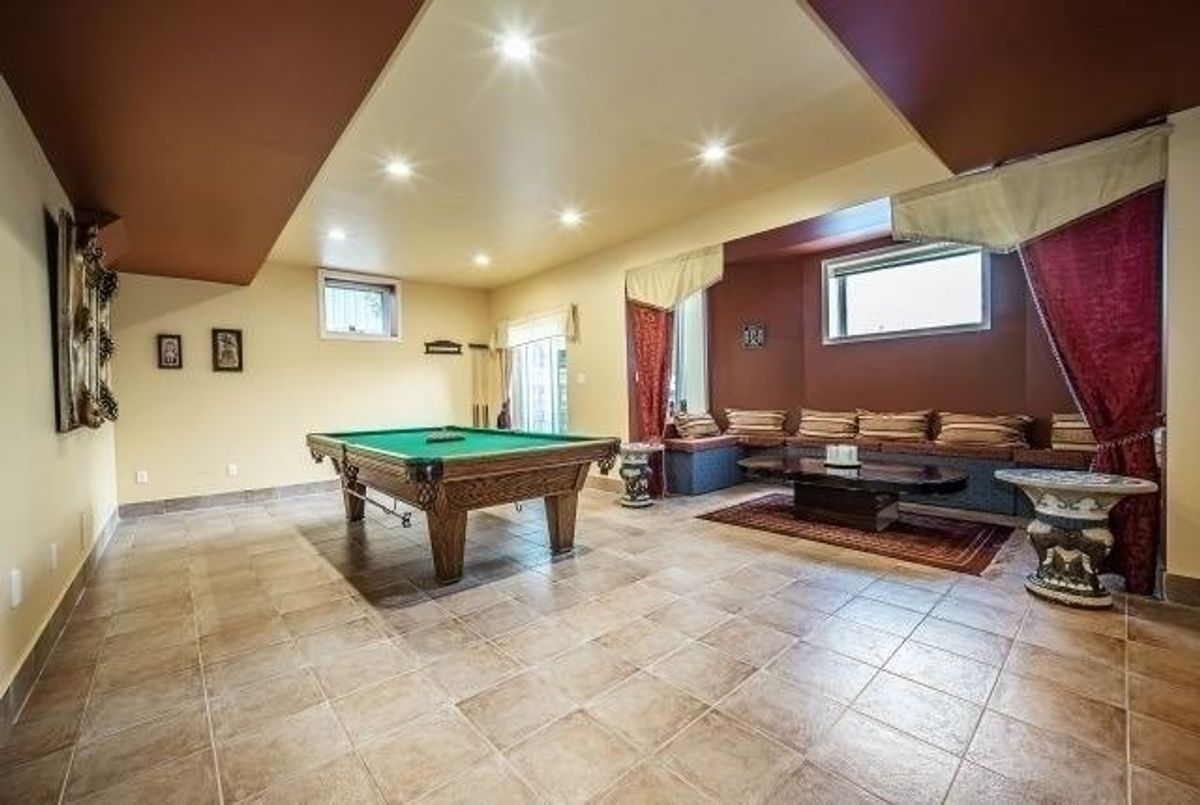 116 Wedgewood Dr 116 Wedgewood Dr Toronto