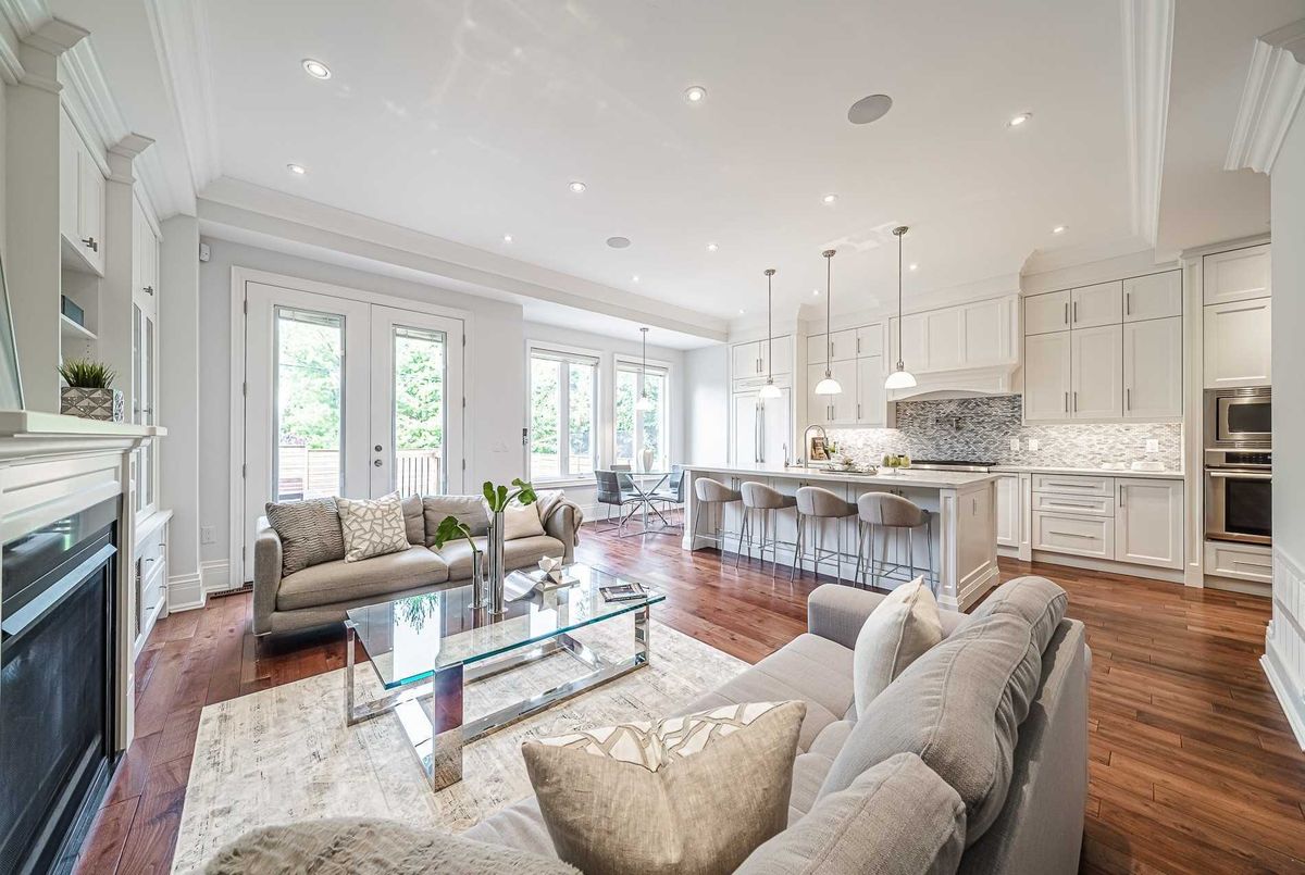 56 Donlea Dr 56 Donlea Dr Toronto