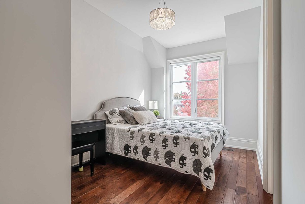 56 Donlea Dr 56 Donlea Dr Toronto