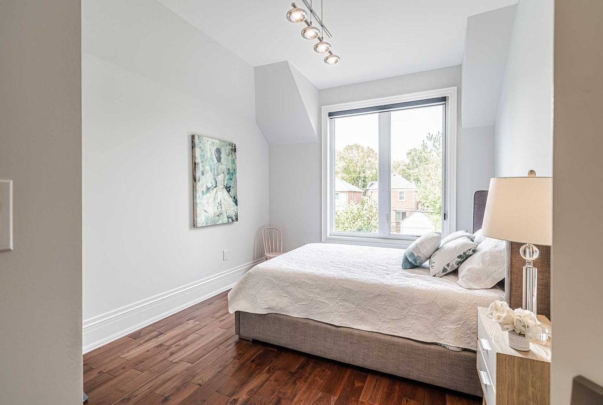 56 Donlea Dr 56 Donlea Dr Toronto