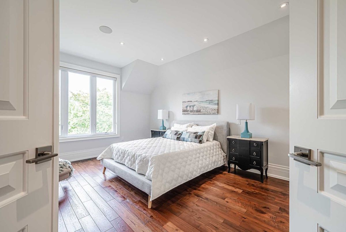 56 Donlea Dr 56 Donlea Dr Toronto
