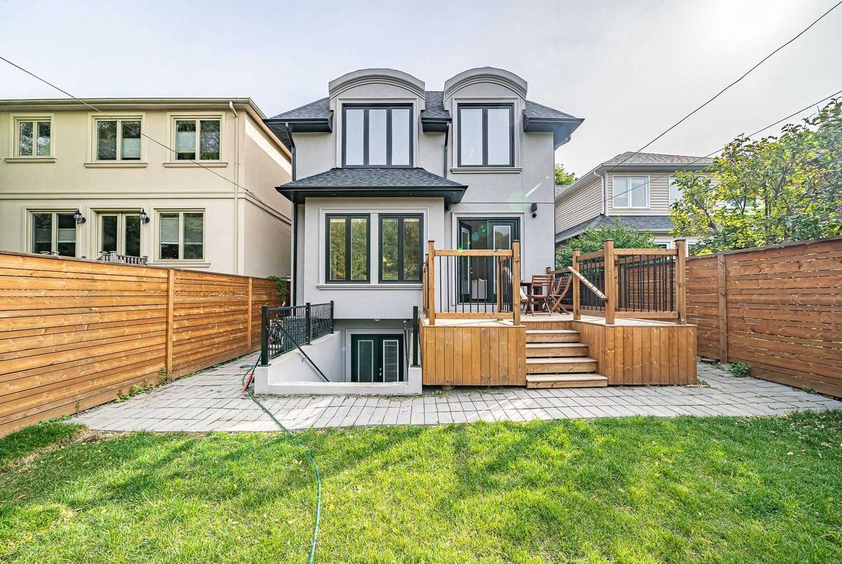 56 Donlea Dr 56 Donlea Dr Toronto
