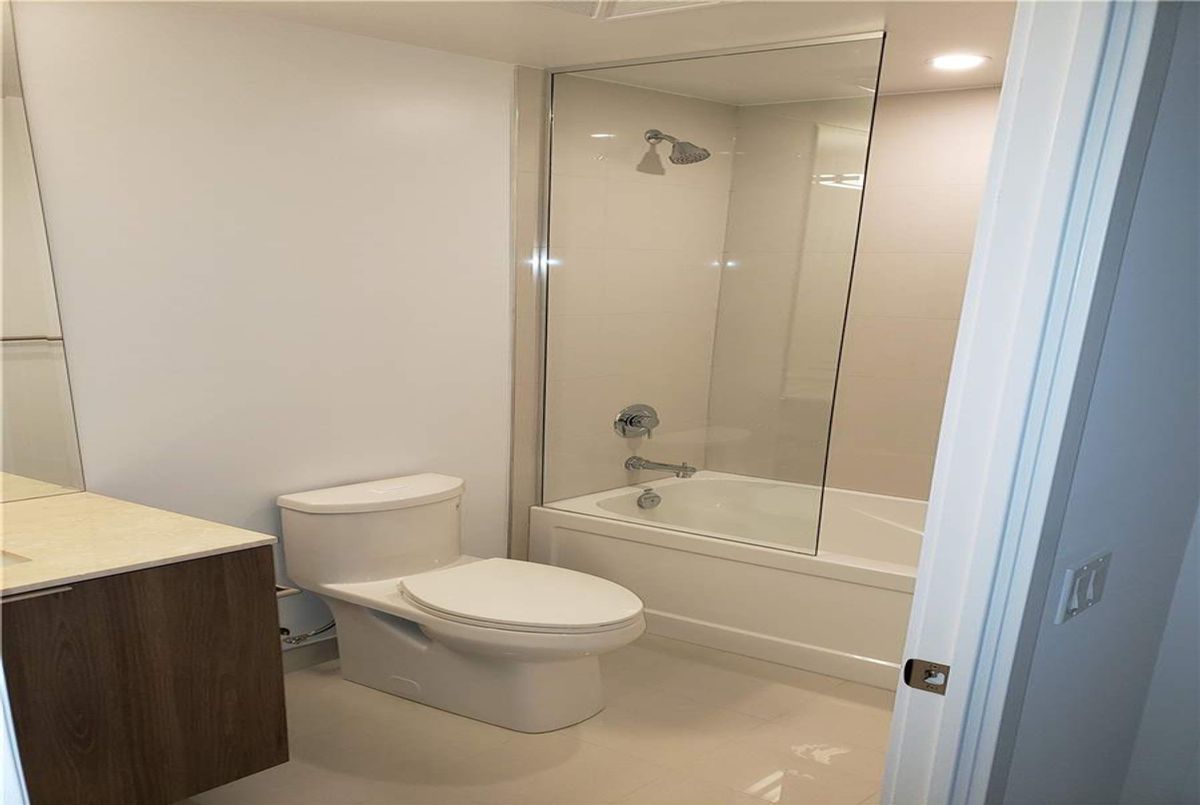 2405-15 Queens Quay E 2405-15 Queens Quay E Toronto