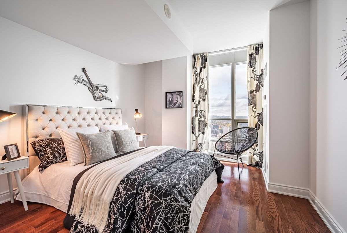 4403-761 Bay St 4403-761 Bay St Toronto