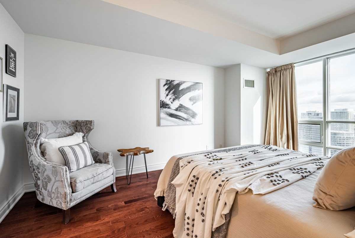 4403-761 Bay St 4403-761 Bay St Toronto