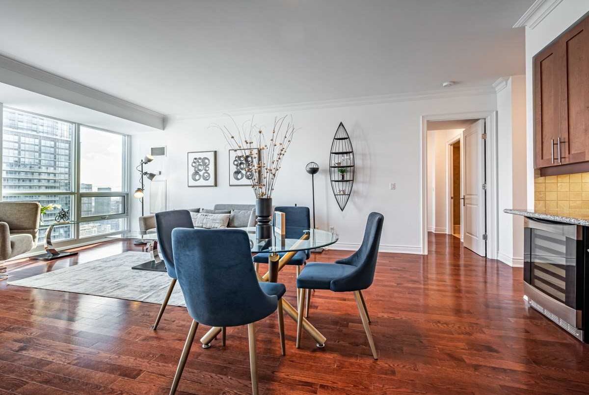 4403-761 Bay St 4403-761 Bay St Toronto