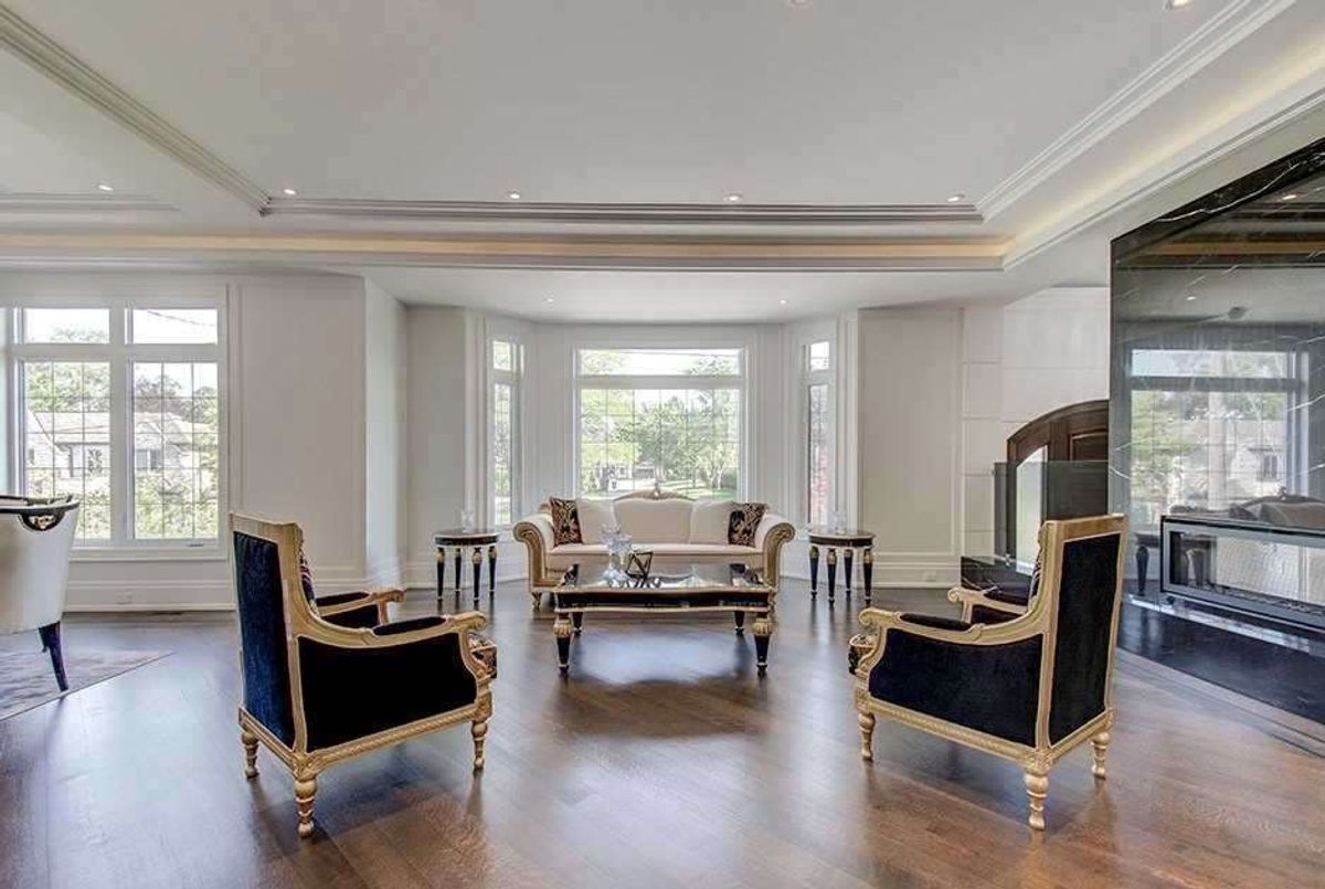 img-gallery