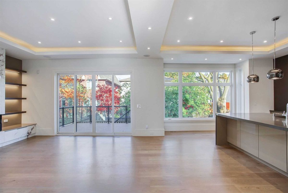362B Greenfield Ave 362B Greenfield Ave Toronto