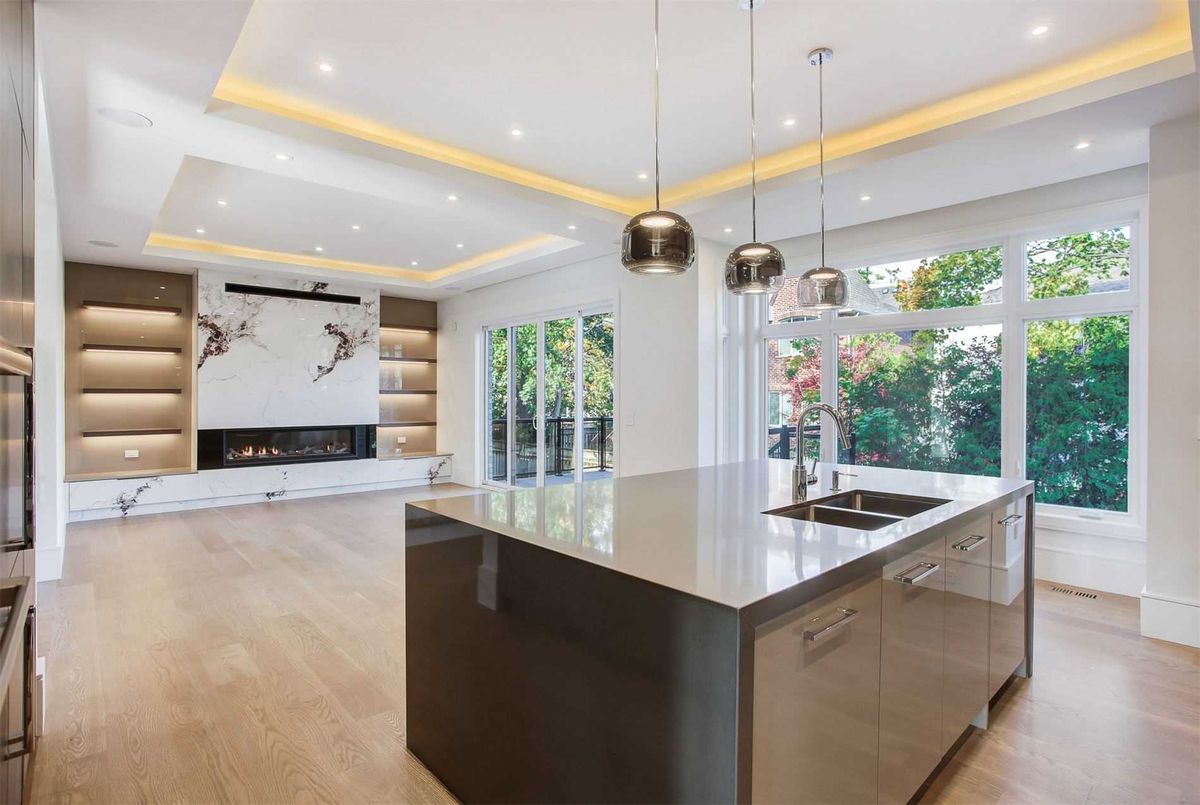 362B Greenfield Ave 362B Greenfield Ave Toronto